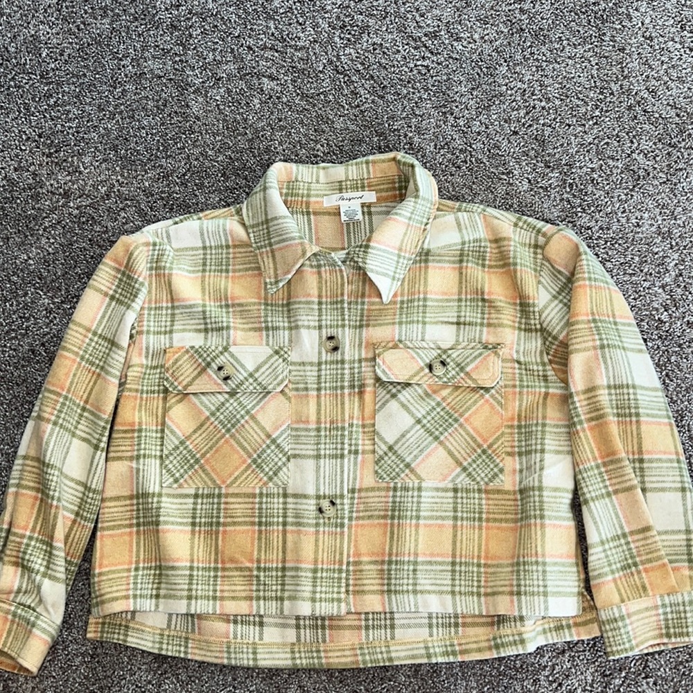 CROPPED SHACKET // Size M